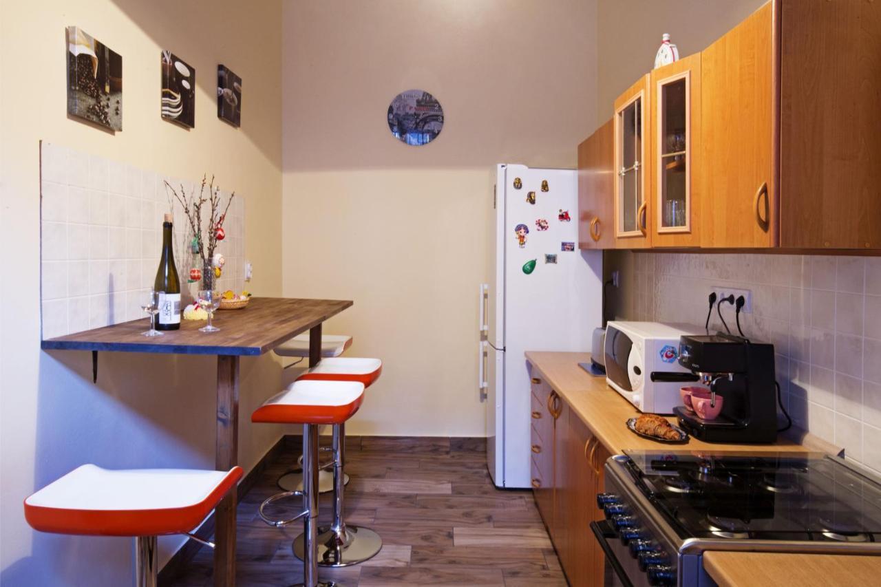 A54: Charming Apartment In The Ruin Bar District Budapest Exterior photo